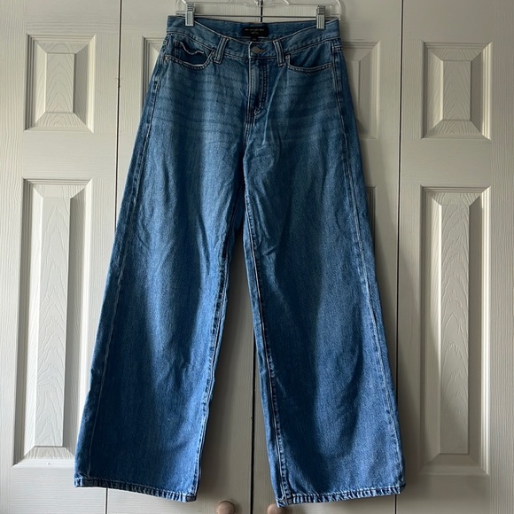 Banana Republic Denim - HIGH RISE Banana Republic SIZE 28/6 wide leg jeans